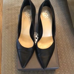 Vince Camuto - Size 9 Black leather pumps